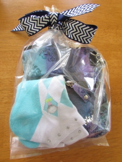 Glove It Ladies Golf Gift Combos (Carry All Tote, Tees & Socks) - Purple Print